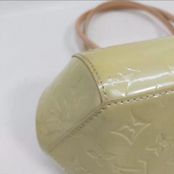 Louis Vuitton Sherwood PM Cream Vernis Shoulder Bag - Picture 7 of 11
